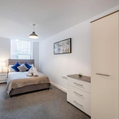 A Modern Apartment In Preston City Centre Екстер'єр фото